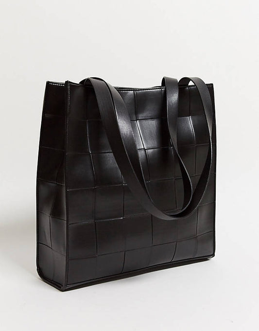 Shopper bag in black weave